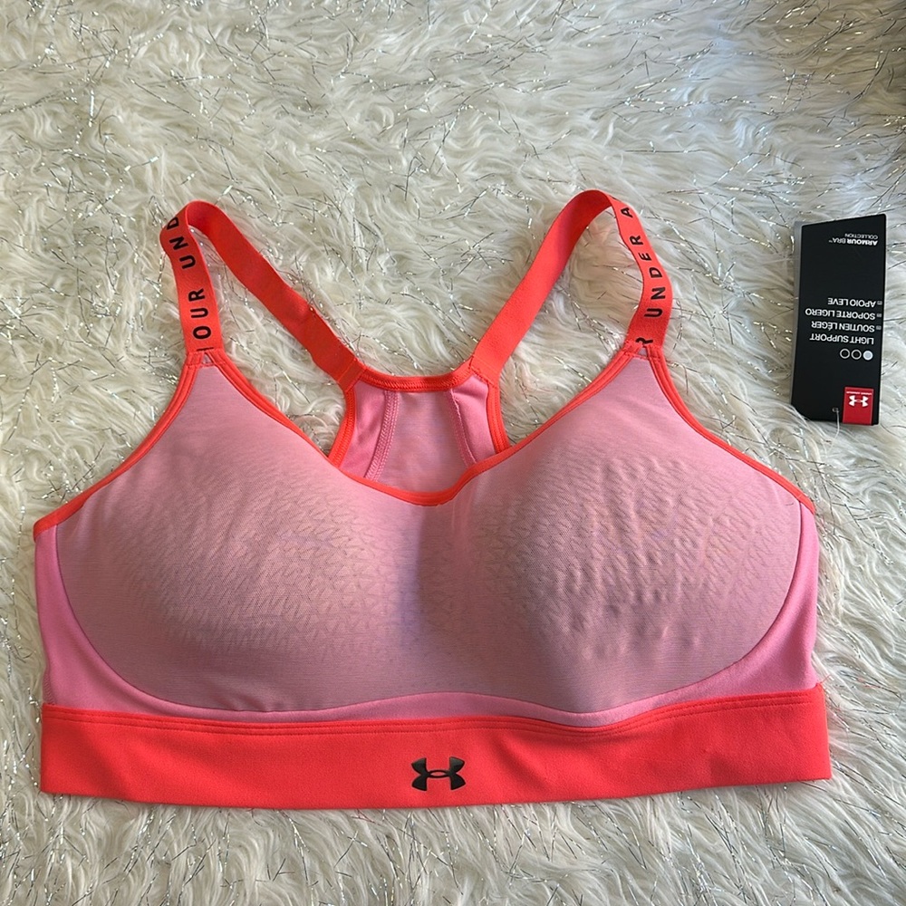 Under armour NWT light support fitted heat gear sports bra